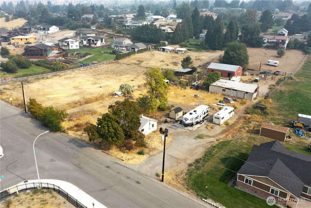 2335 Columbia Avenue NW, East Wenatchee, WA 98802