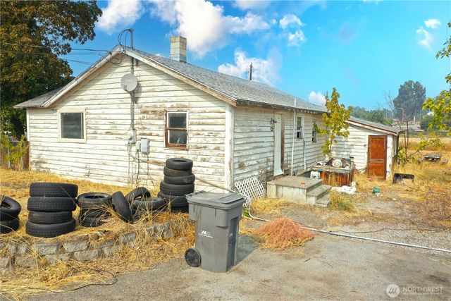 2335 Columbia Avenue NW, East Wenatchee, WA 98802