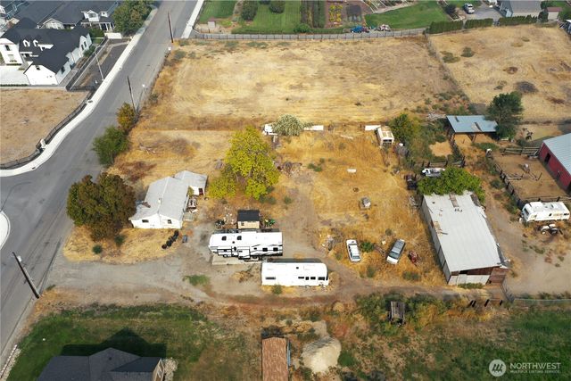 2335 Columbia Avenue NW, East Wenatchee, WA 98802