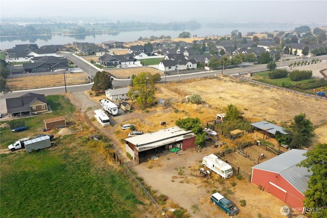 2335 Columbia Avenue NW, East Wenatchee, WA 98802