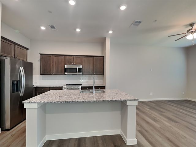 105 Rutland Court, Saginaw, TX 76179