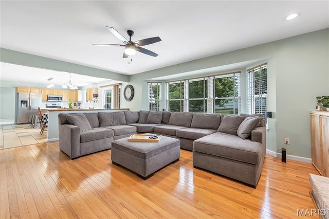 2304 Bear Fountain Run, Wentzville, MO 63385