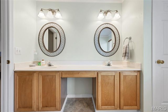 2304 Bear Fountain Run, Wentzville, MO 63385