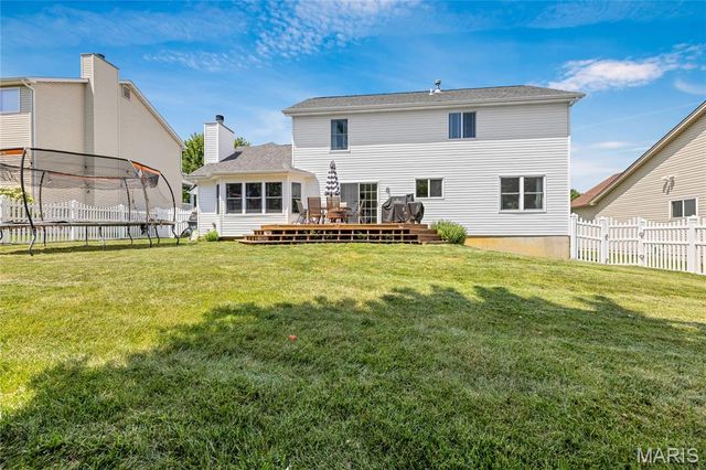 2304 Bear Fountain Run, Wentzville, MO 63385