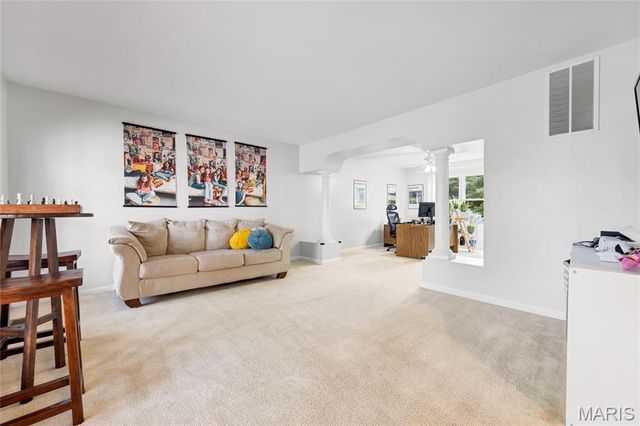 2304 Bear Fountain Run, Wentzville, MO 63385
