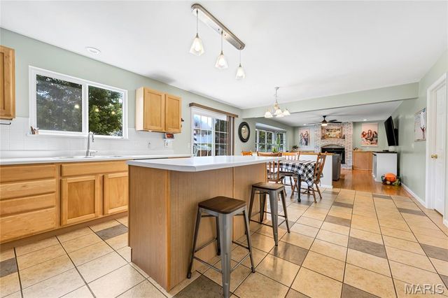 2304 Bear Fountain Run, Wentzville, MO 63385