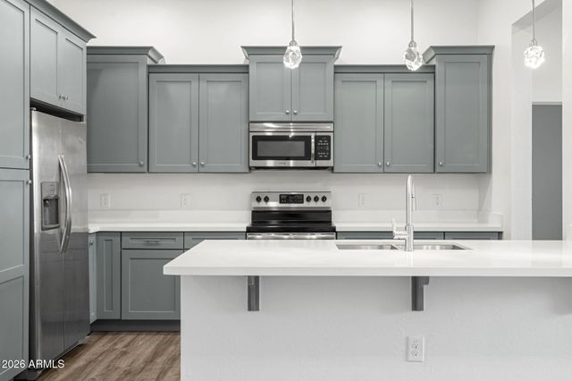 1500 E WAHALLA Lane E7, Phoenix, AZ 85024