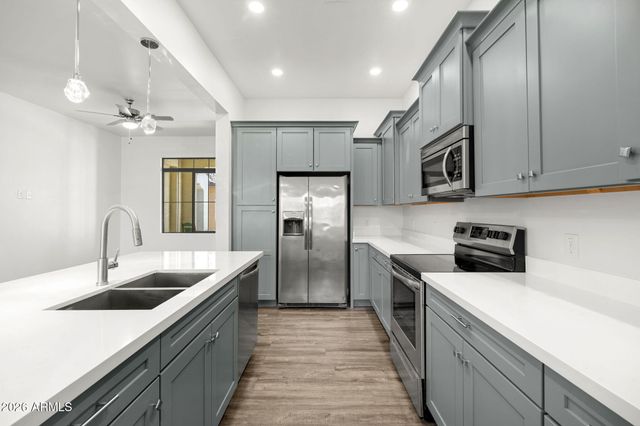 1500 E WAHALLA Lane E7, Phoenix, AZ 85024