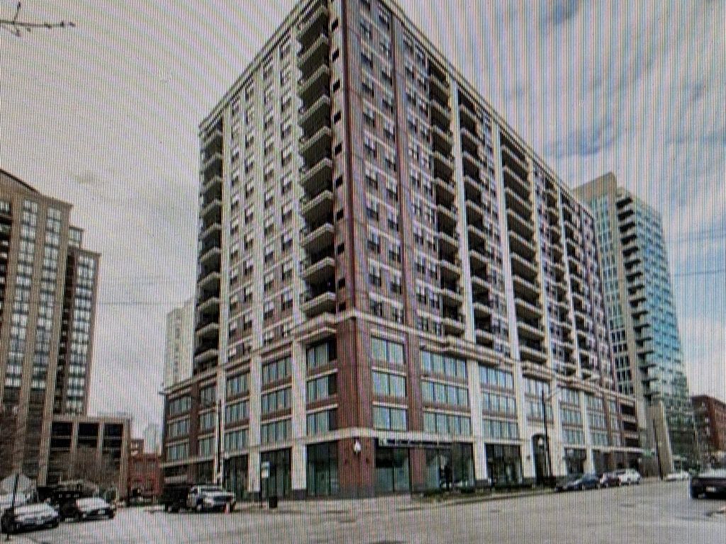 451 W Huron Street P32, Chicago, IL 60654
