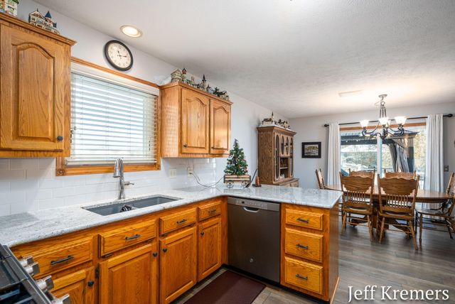 2713 Gullmont Drive Sw, City Of Wyoming, MI 49418