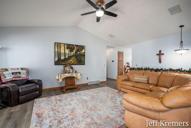 2713 Gullmont Drive Sw, City Of Wyoming, MI 49418