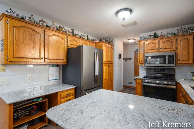 2713 Gullmont Drive Sw, City Of Wyoming, MI 49418