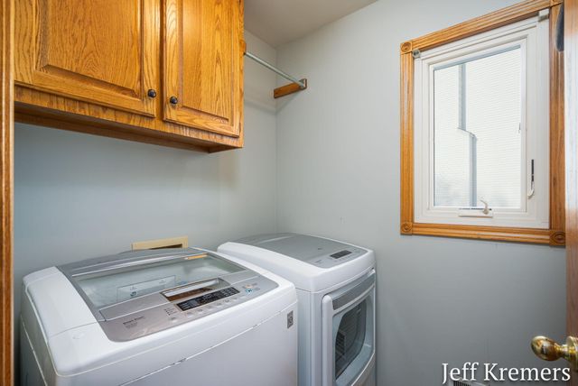 2713 Gullmont Drive Sw, City Of Wyoming, MI 49418