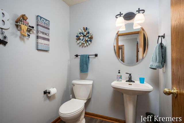 2713 Gullmont Drive Sw, City Of Wyoming, MI 49418