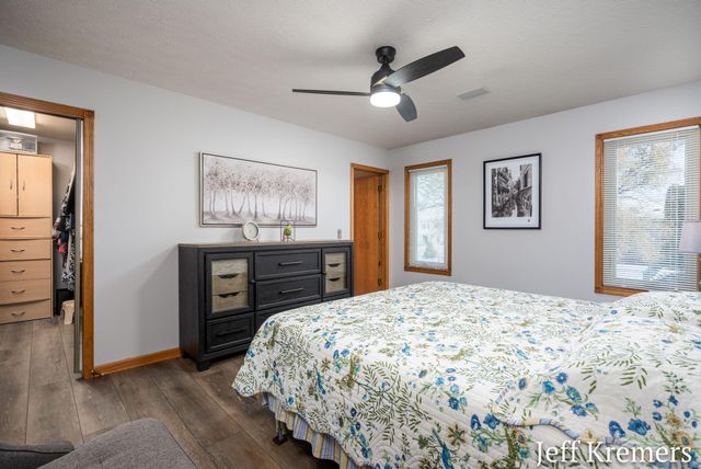 2713 Gullmont Drive Sw, City Of Wyoming, MI 49418