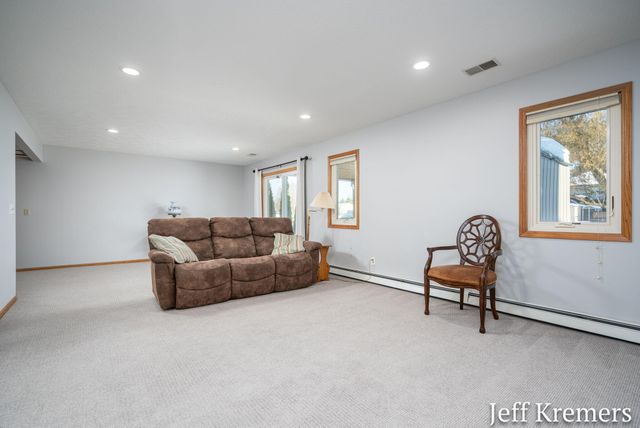 2713 Gullmont Drive Sw, City Of Wyoming, MI 49418