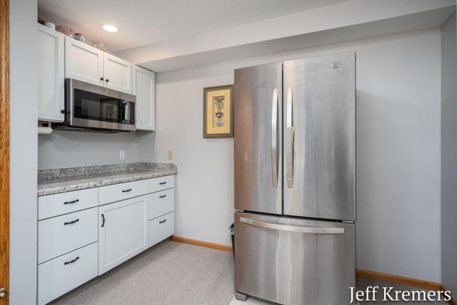 2713 Gullmont Drive Sw, City Of Wyoming, MI 49418