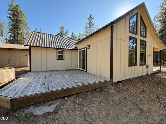 52318 Dustan Road, La Pine, OR 97739