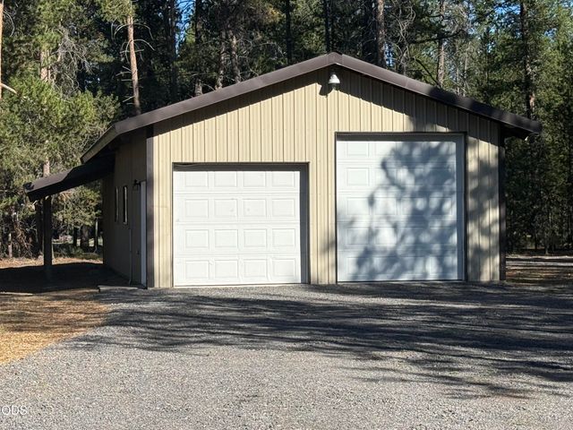 52318 Dustan Road, La Pine, OR 97739