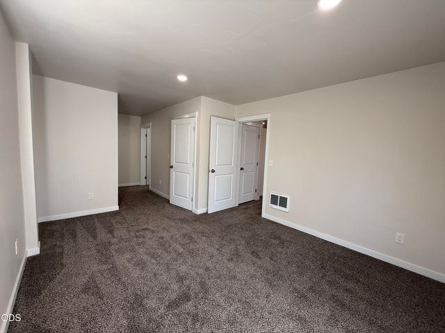 52318 Dustan Road, La Pine, OR 97739