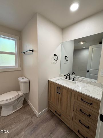 52318 Dustan Road, La Pine, OR 97739