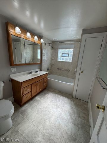 9316 Raymond Avenue, Cleveland, OH 44104