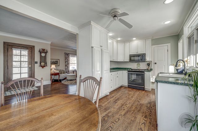 731 Western Avenue, Glen Ellyn, IL 60137