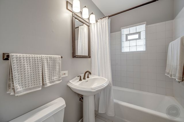 731 Western Avenue, Glen Ellyn, IL 60137