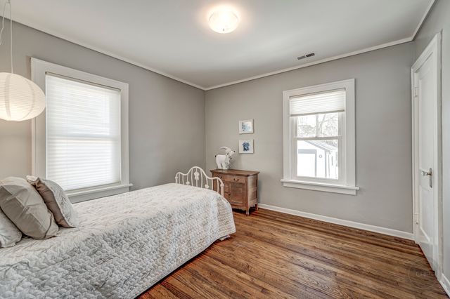 731 Western Avenue, Glen Ellyn, IL 60137