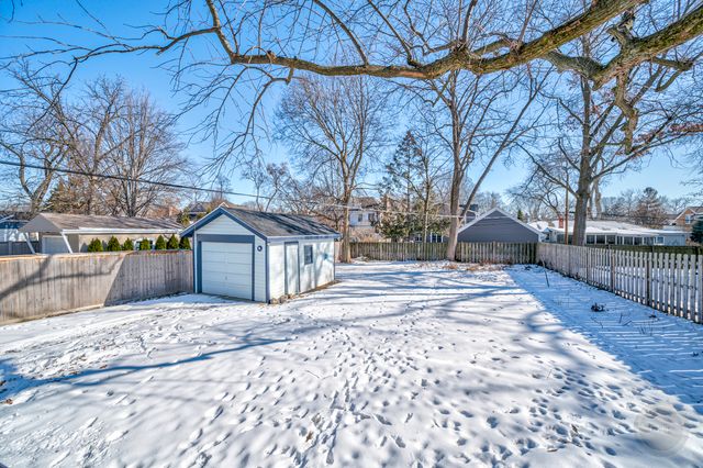 731 Western Avenue, Glen Ellyn, IL 60137