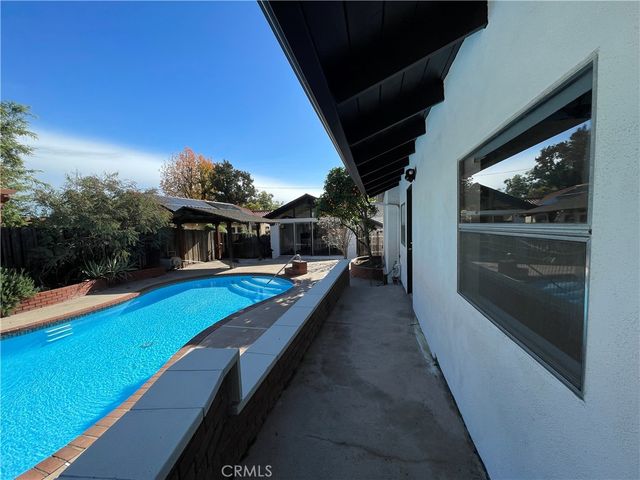 643 W Alegria, Sierra Madre, CA 91024