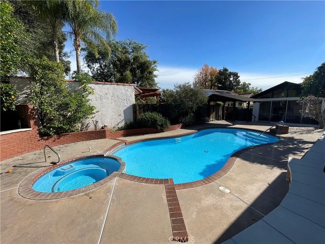 643 W Alegria, Sierra Madre, CA 91024
