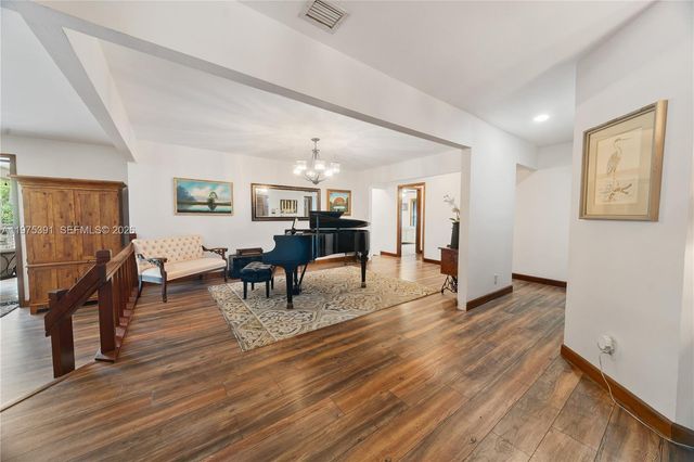 1872 SE Colony Way, Jupiter, FL 33478