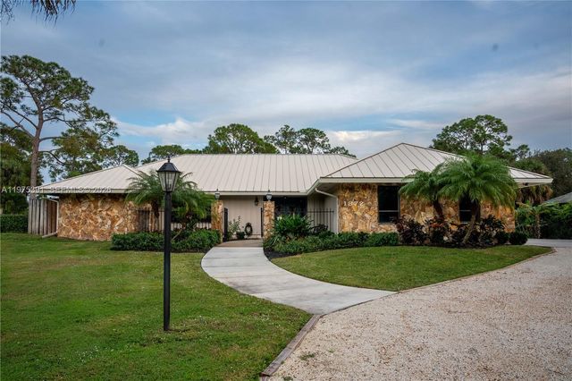 1872 SE Colony Way, Jupiter, FL 33478