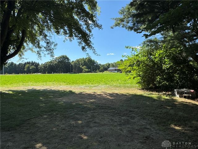 1059 Apollo, Xenia Twp, OH 45385