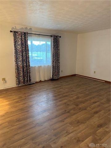 1059 Apollo, Xenia Twp, OH 45385