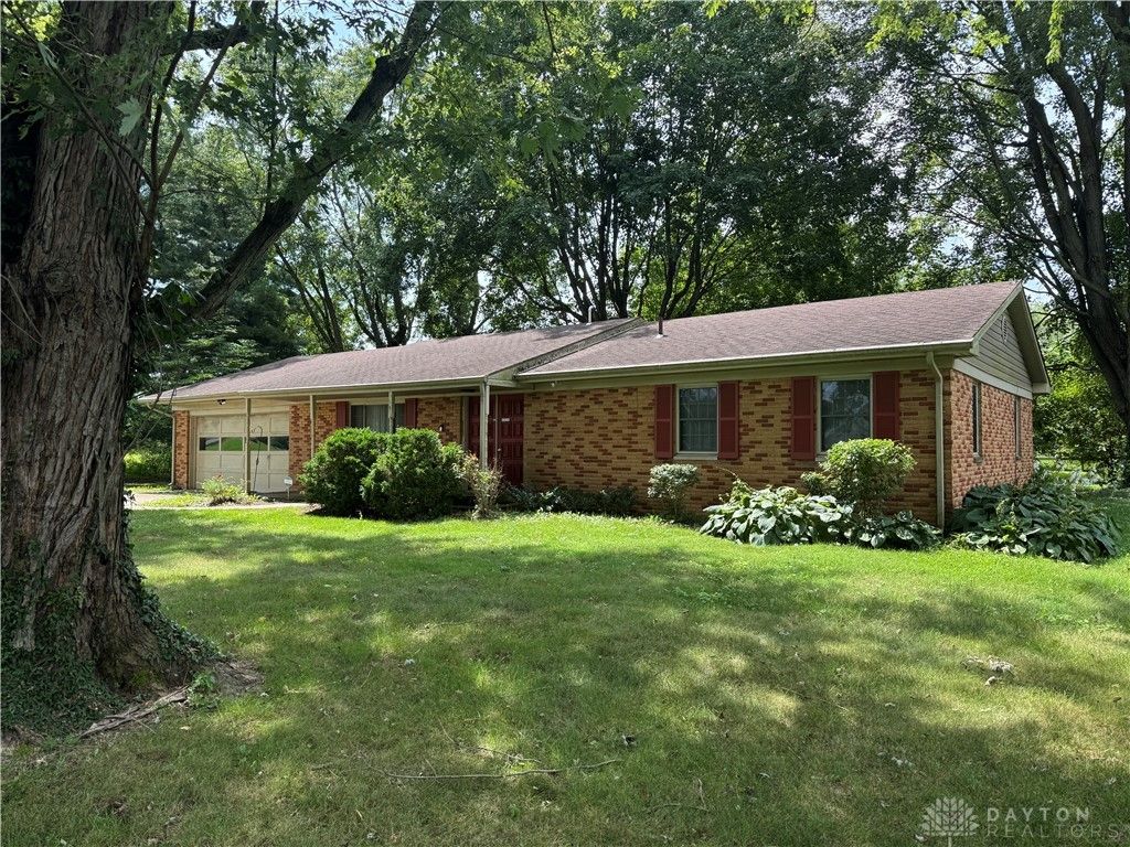1059 Apollo, Xenia Twp, OH 45385