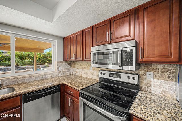 4416 E KELTON Lane, Phoenix, AZ 85032