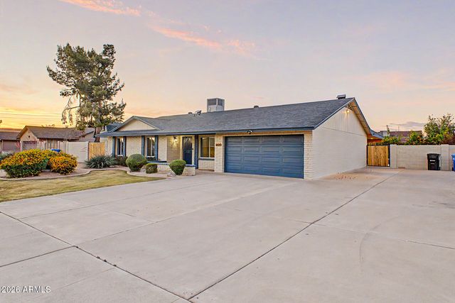 4416 E KELTON Lane, Phoenix, AZ 85032