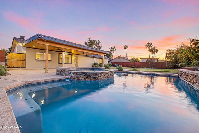 4416 E KELTON Lane, Phoenix, AZ 85032