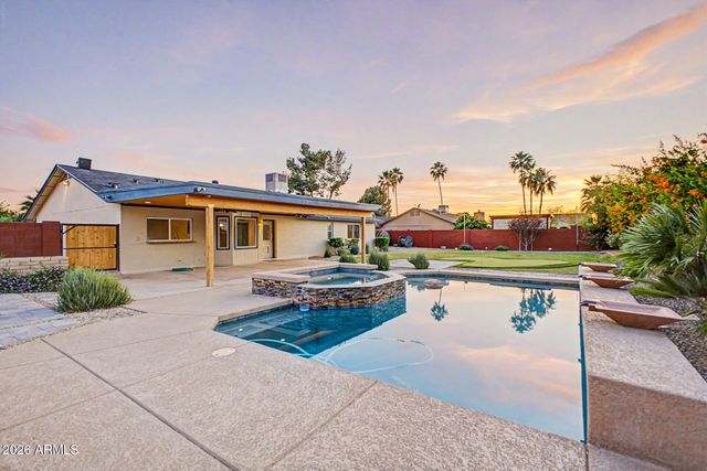 4416 E KELTON Lane, Phoenix, AZ 85032