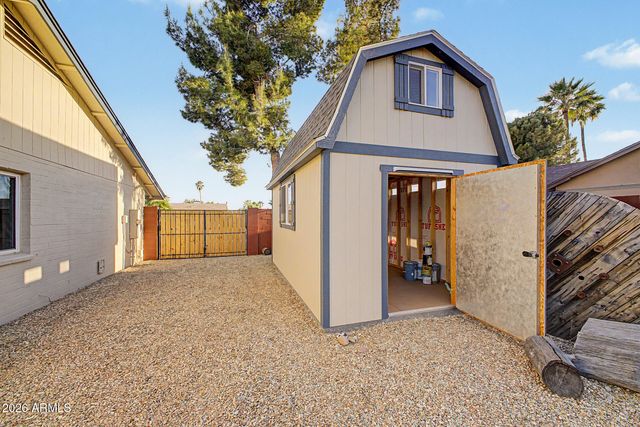 4416 E KELTON Lane, Phoenix, AZ 85032