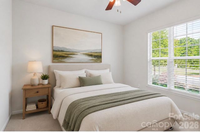128 Van Gogh Trail, Mount Holly, NC 28120