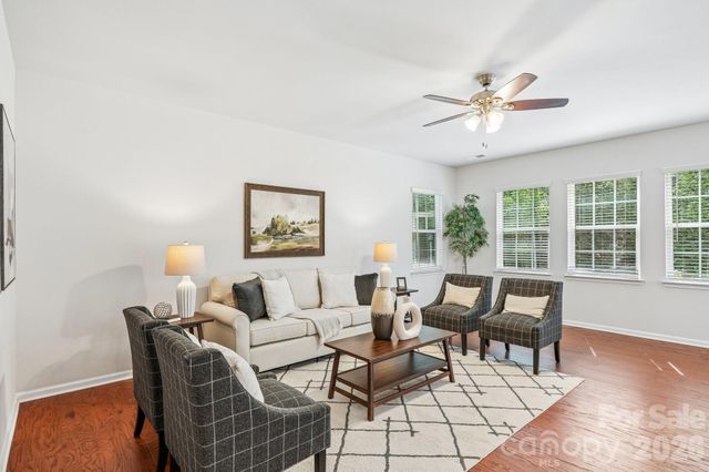 128 Van Gogh Trail, Mount Holly, NC 28120