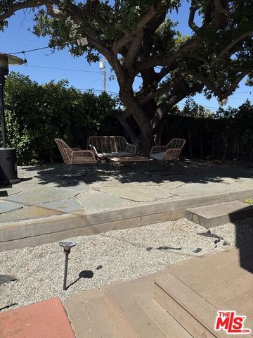 6029 W 86th Place, Los Angeles, CA 90045