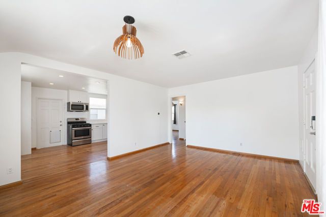 6029 W 86th Place, Los Angeles, CA 90045