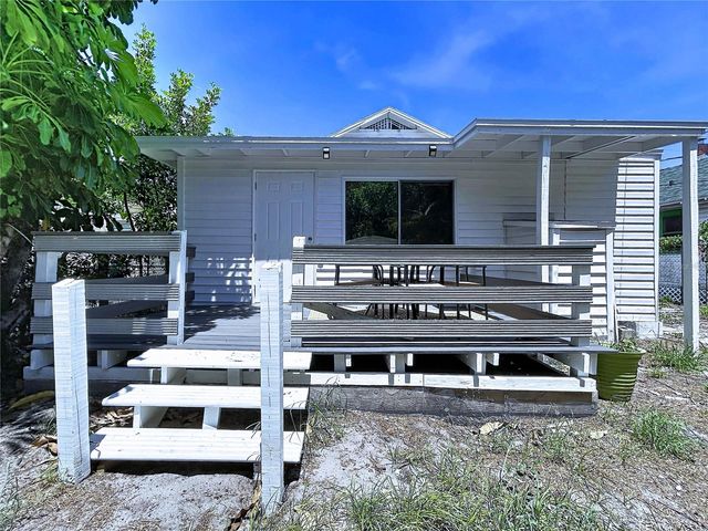 1835 24TH STREET S, St Petersburg, FL 33712