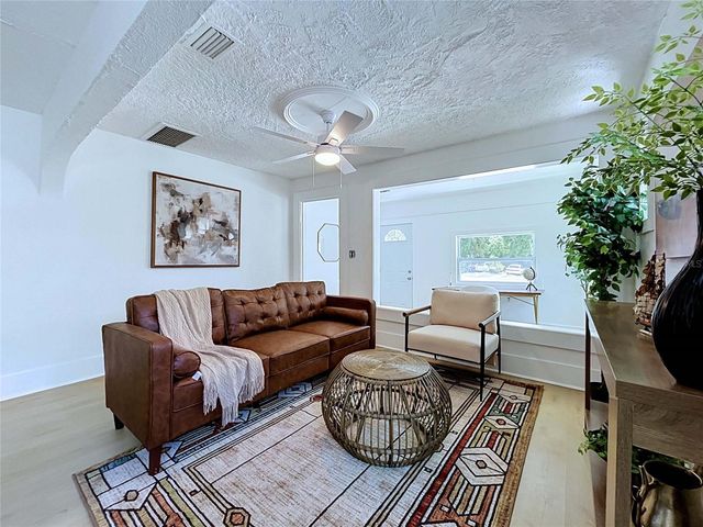 1835 24TH STREET S, St Petersburg, FL 33712