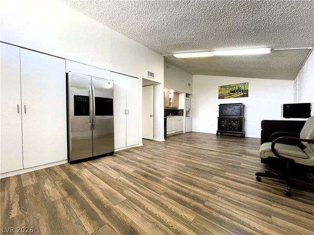 2275 East Desert Inn Road, Las Vegas, NV 89169