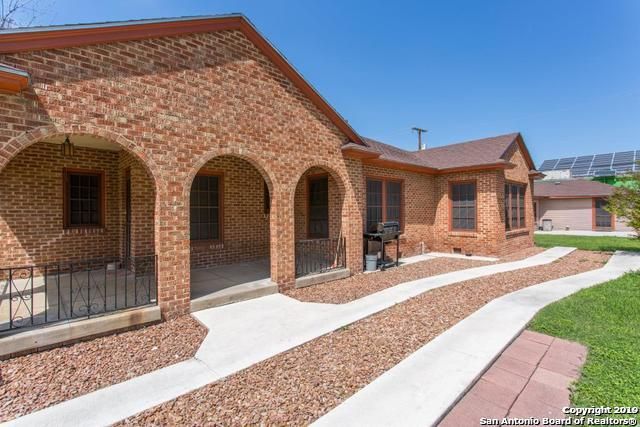 1633 W KINGS HWY, San Antonio, TX 78201